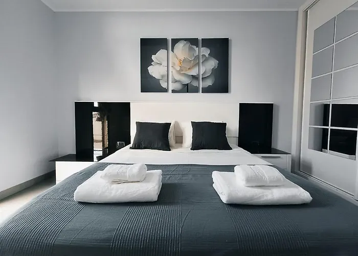 La Fiesta * 阿罗纳